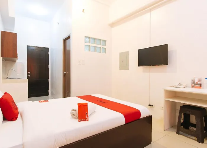 Reddoorz @ Jardin Lrt Tayuman Hotel