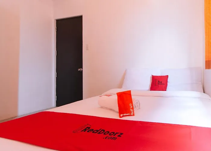Reddoorz @ Jardin Lrt Tayuman Hotel Manila