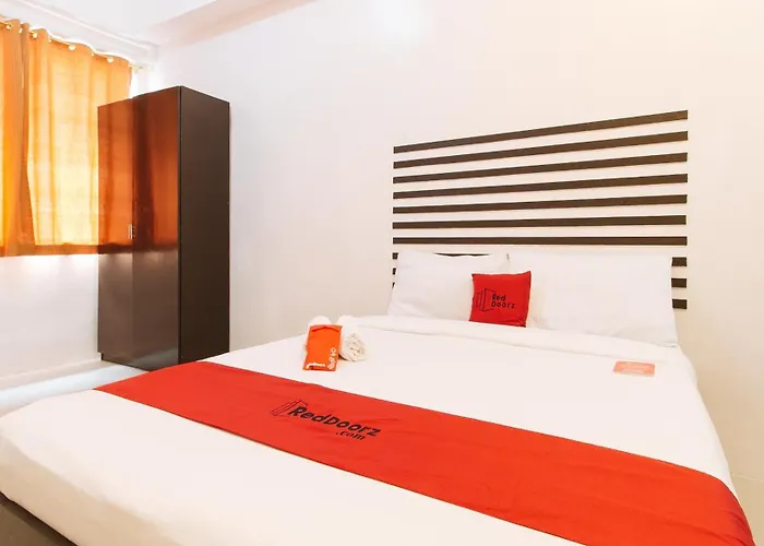 Reddoorz @ Jardin Lrt Tayuman 2* Manila