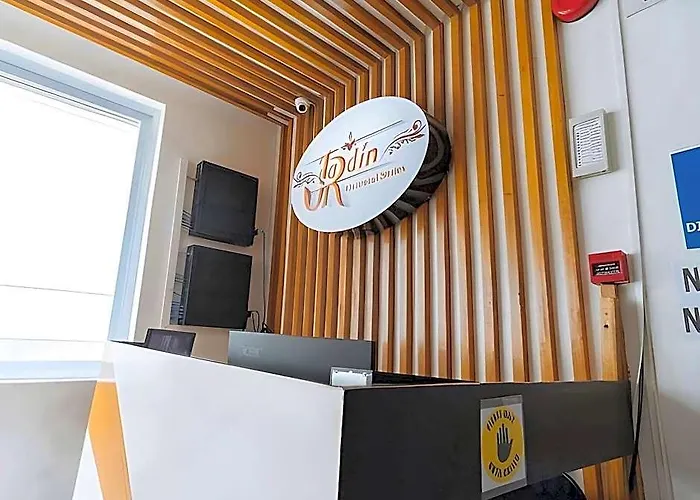 Reddoorz @ Jardin Lrt Tayuman Manila